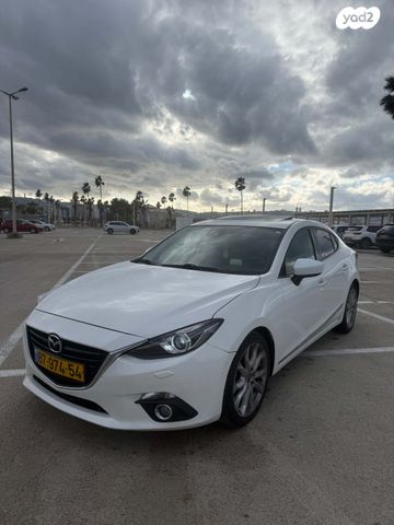 מאזדה 3