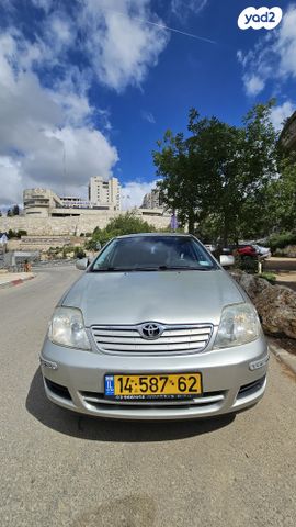 טויוטה קורולה