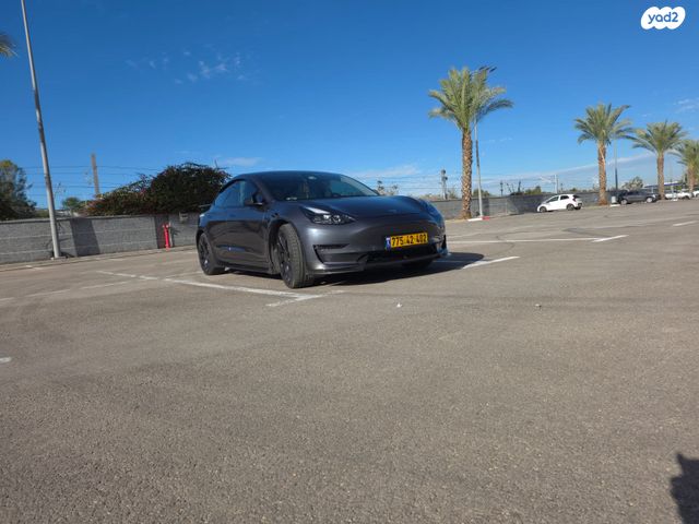 טסלה מודל 3