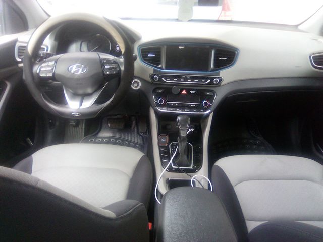 יונדאי איוניק