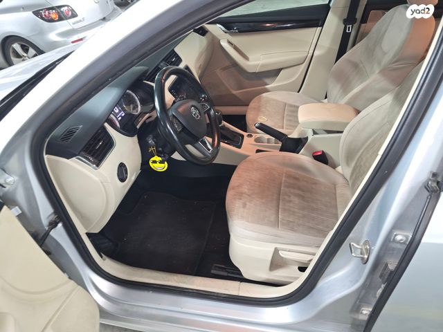 סקודה אוקטביה