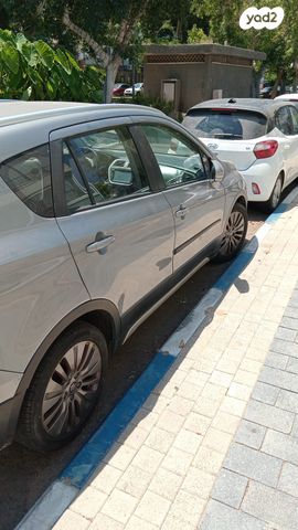 מודעת רכב סוזוקי קרוסאובר
