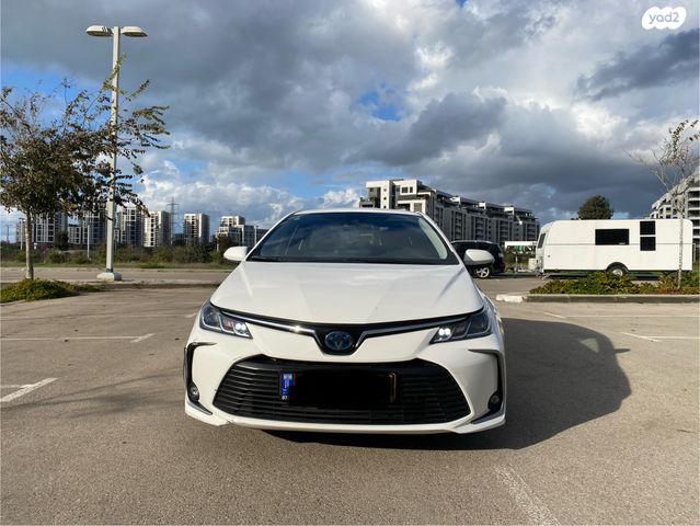 מודעת רכב טויוטה קורולה