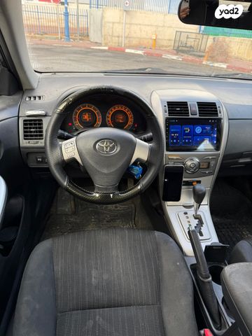 טויוטה קורולה