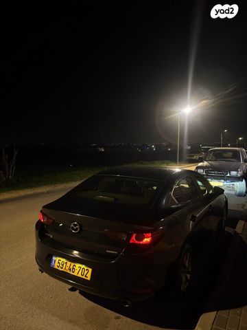 מאזדה 3