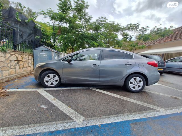 מודעת רכב קיה פורטה 