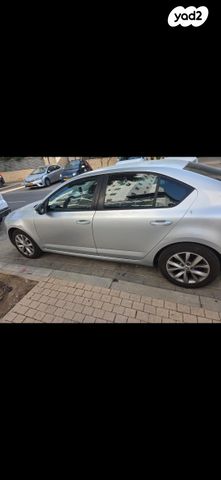 סקודה אוקטביה 