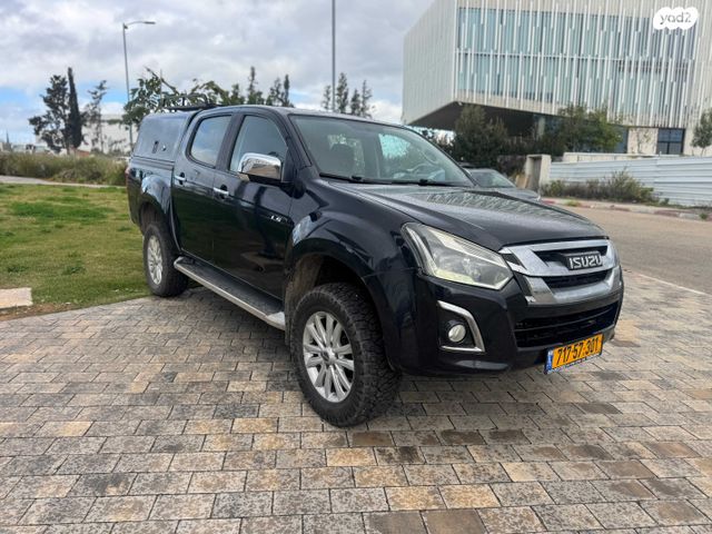 איסוזו די-מקס