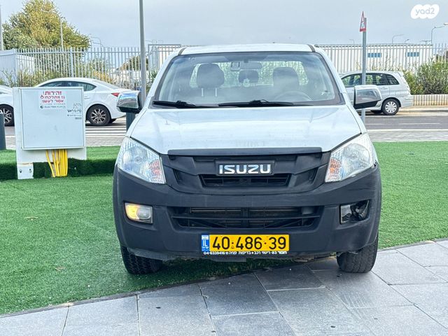 מודעת רכב איסוזו די-מקס