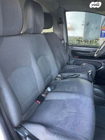 יונדאי H-1 / i800