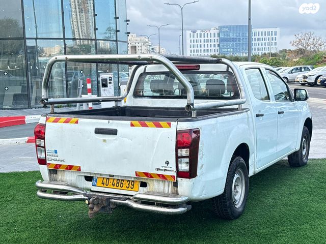 איסוזו די-מקס