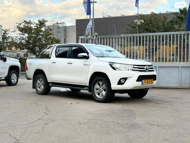 מודעת רכב טויוטה היילקס