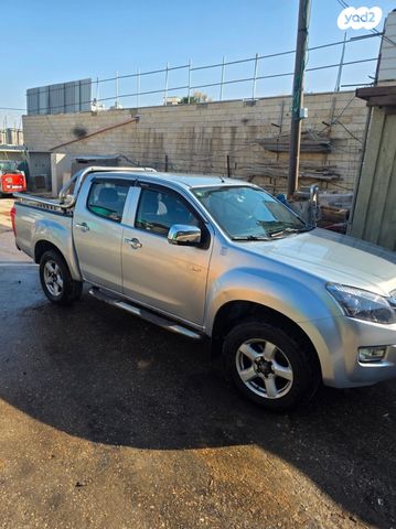 מודעת רכב איסוזו די-מקס