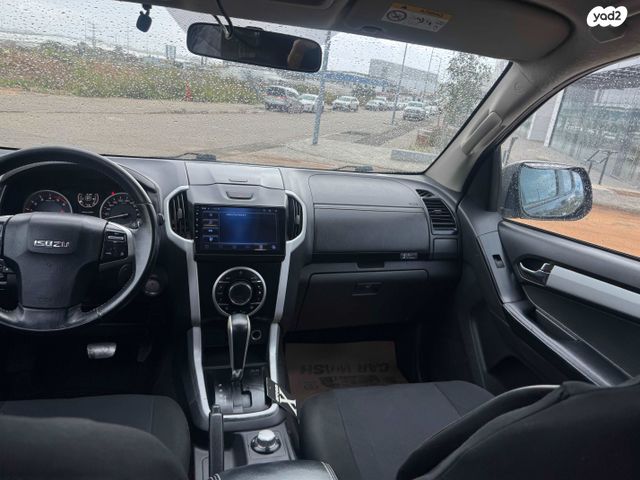 איסוזו די-מקס