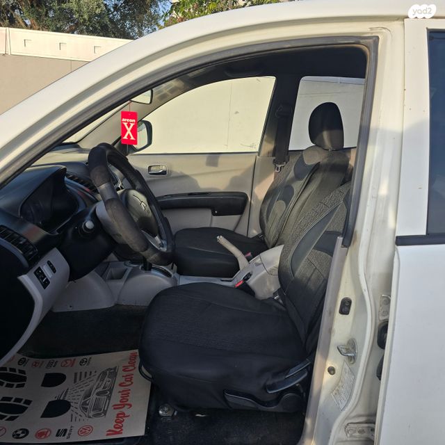 מיצובישי טרייטון / L200