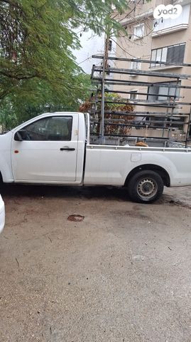 מודעת רכב איסוזו די-מקס