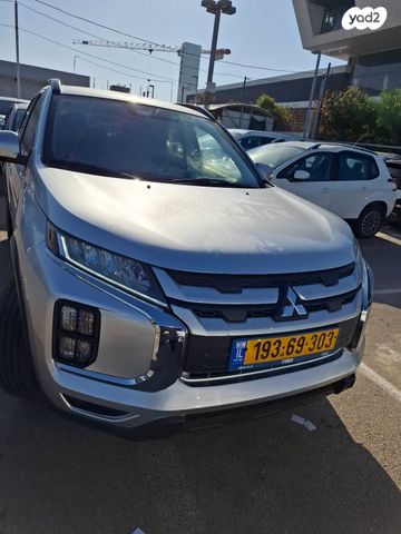 מודעת רכב מיצובישי ASX