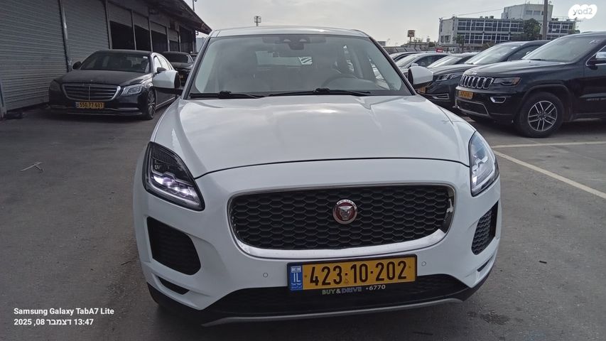 מודעת רכב יגואר E-Pace