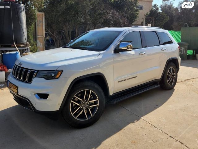 מודעת רכב ג'יפ גרנד צ'ירוקי