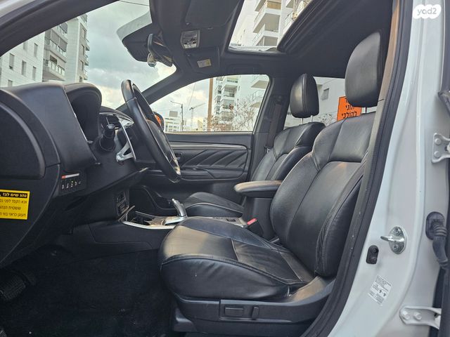 מיצובישי אאוטלנדר