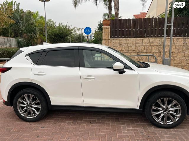 מודעת רכב מאזדה CX-5