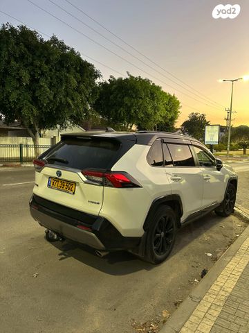 מודעת רכב טויוטה RAV4