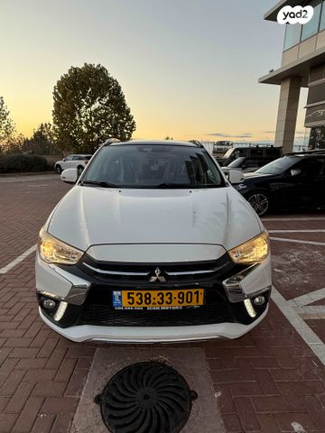 מודעת רכב מיצובישי ASX