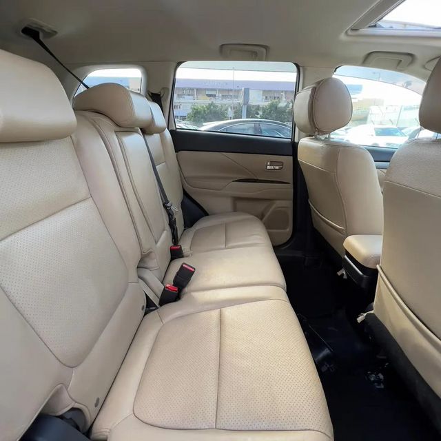 מודעת רכב מיצובישי אאוטלנדר