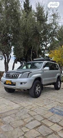 טויוטה לנד קרוזר