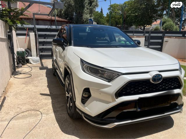 מודעת רכב טויוטה RAV4