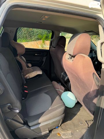 שברולט טראוורס