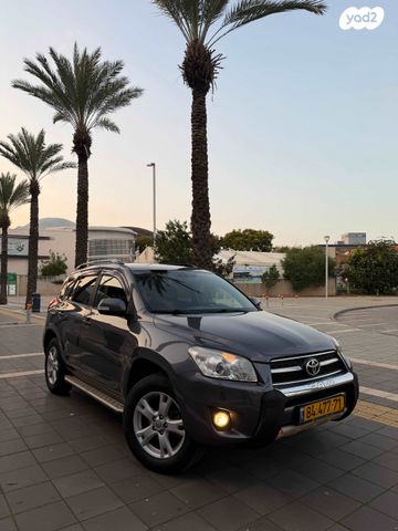 מודעת רכב טויוטה RAV4
