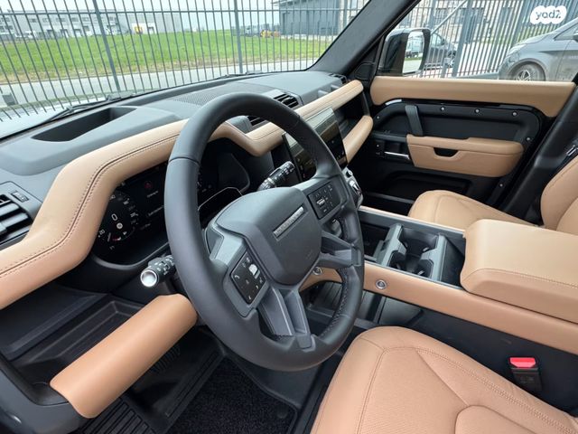 לנד רובר דיפנדר