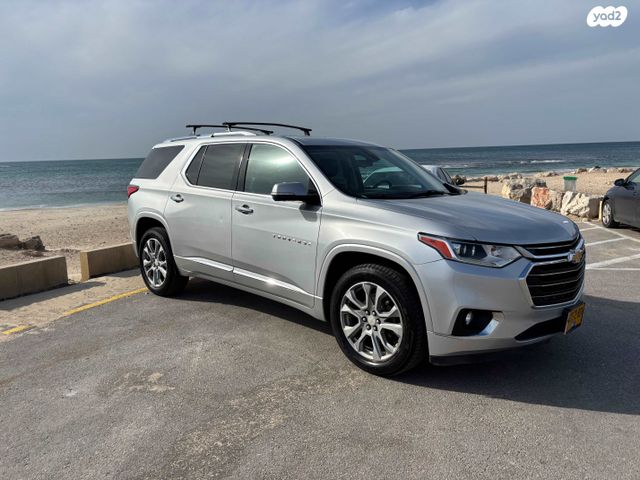 שברולט טראוורס