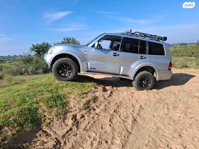 מיצובישי פג'רו