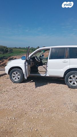 טויוטה לנד קרוזר