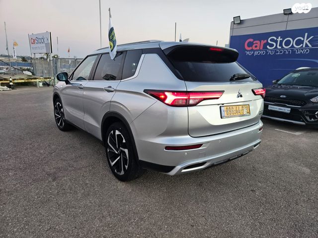 מיצובישי אאוטלנדר