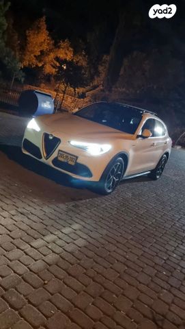 מודעת רכב אלפא רומיאו סטלביו