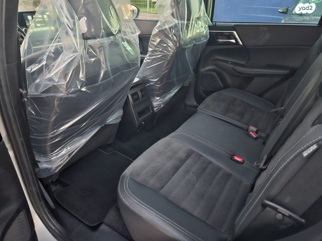 מיצובישי אאוטלנדר