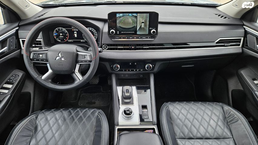 מיצובישי אאוטלנדר