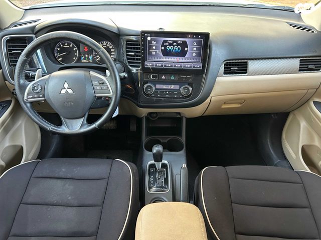 מיצובישי אאוטלנדר