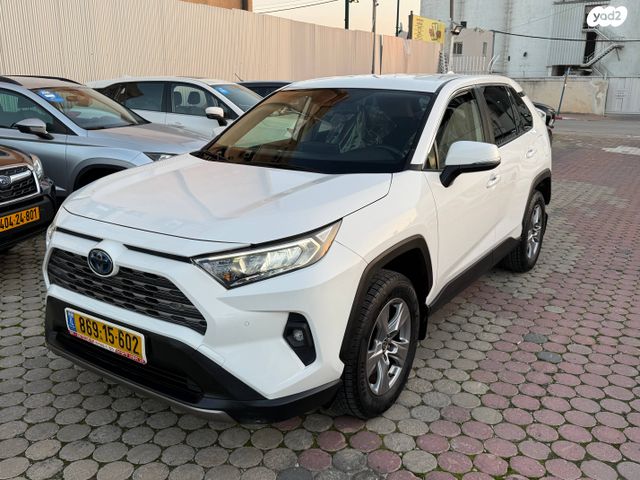 מודעת רכב טויוטה RAV4