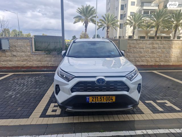 מודעת רכב טויוטה RAV4