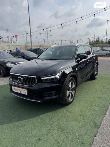 מודעת רכב וולוו XC40