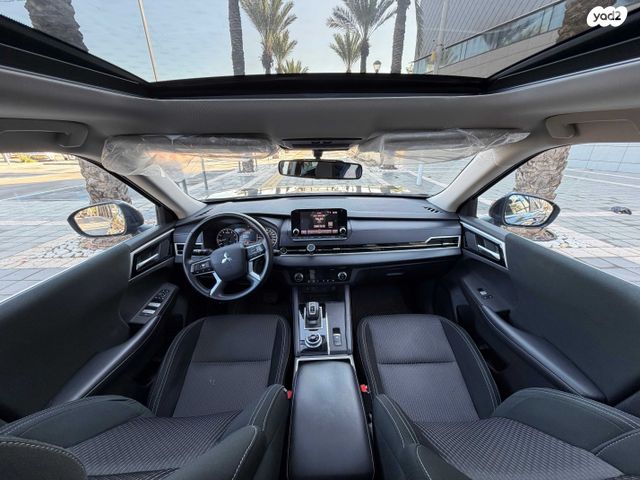 מיצובישי אאוטלנדר