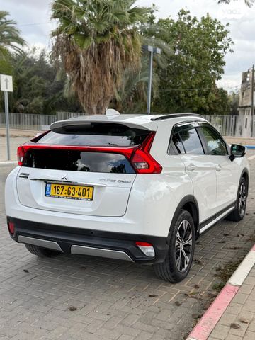 מיצובישי אקליפס קרוס