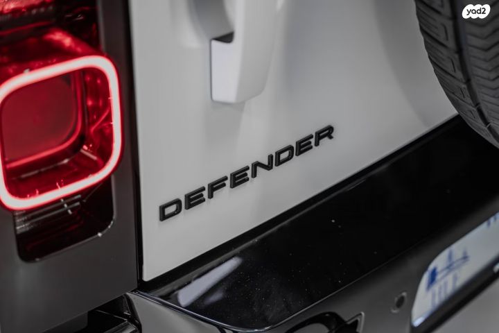 לנד רובר דיפנדר