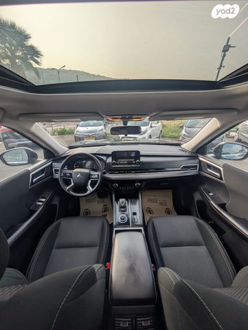 מיצובישי אאוטלנדר