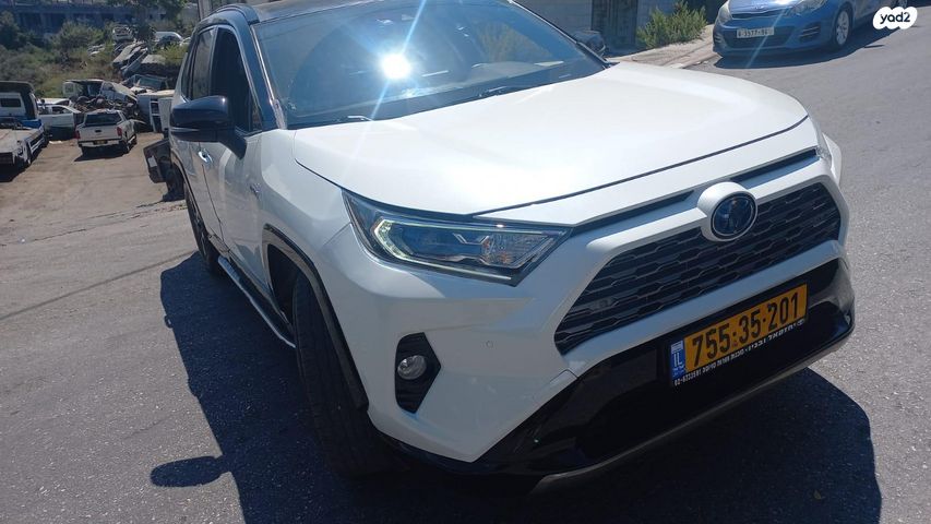 מודעת רכב טויוטה RAV4