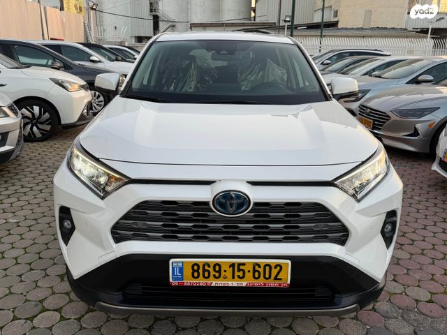 טויוטה RAV4
